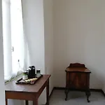 Residenza Santa Valeria Πανσιόν Caglio