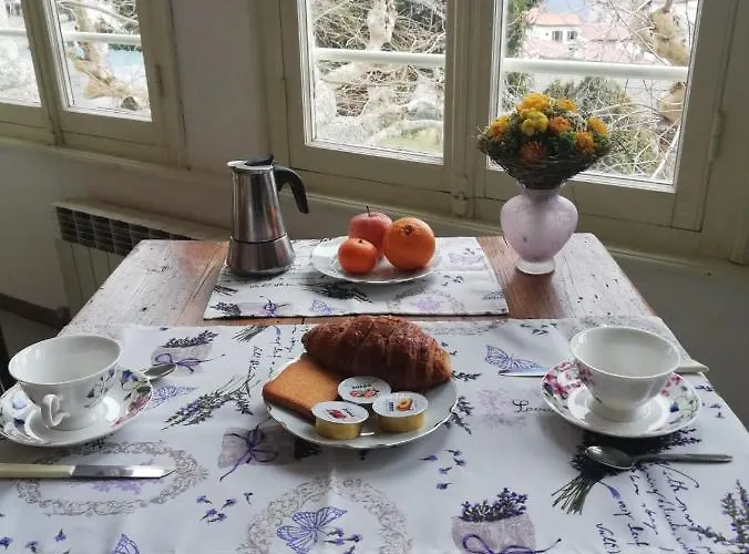 Residenza Santa Valeria Гостевой дом Caglio