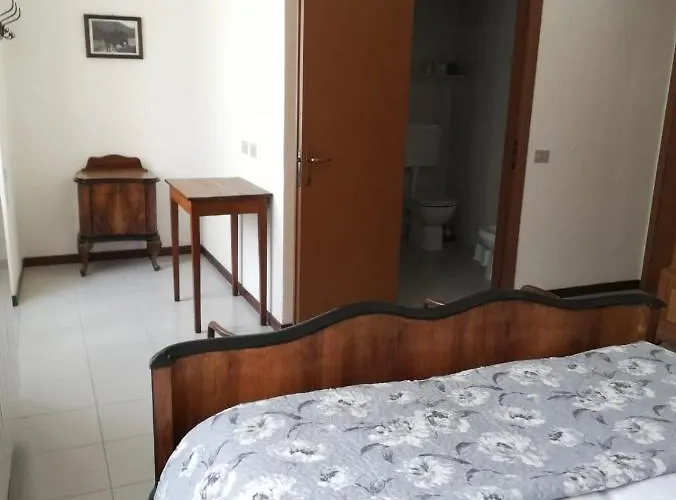 Residenza Santa Valeria Гостевой дом Caglio